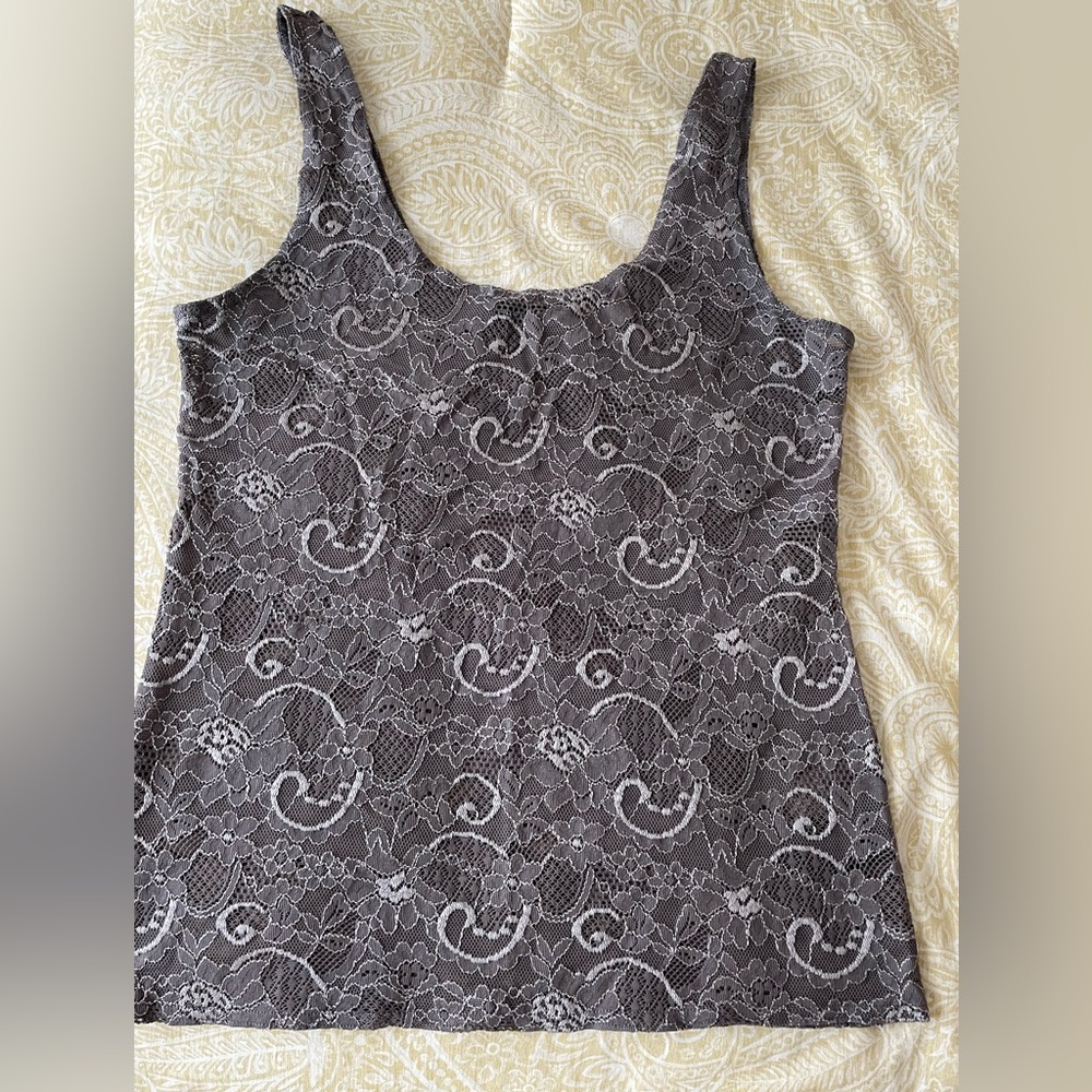 Aritzia Talula Lace Tank Top - Size Large